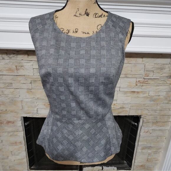 Vince Camuto Academia grey peplum blouse size medium - Picture 1 of 7